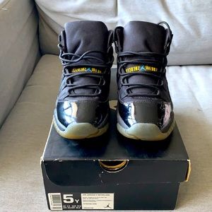 *Air Jordans 11’s Retro (GS) [GAMMA’s] / Size 5y / Colors- Black & Gamma Blue.*